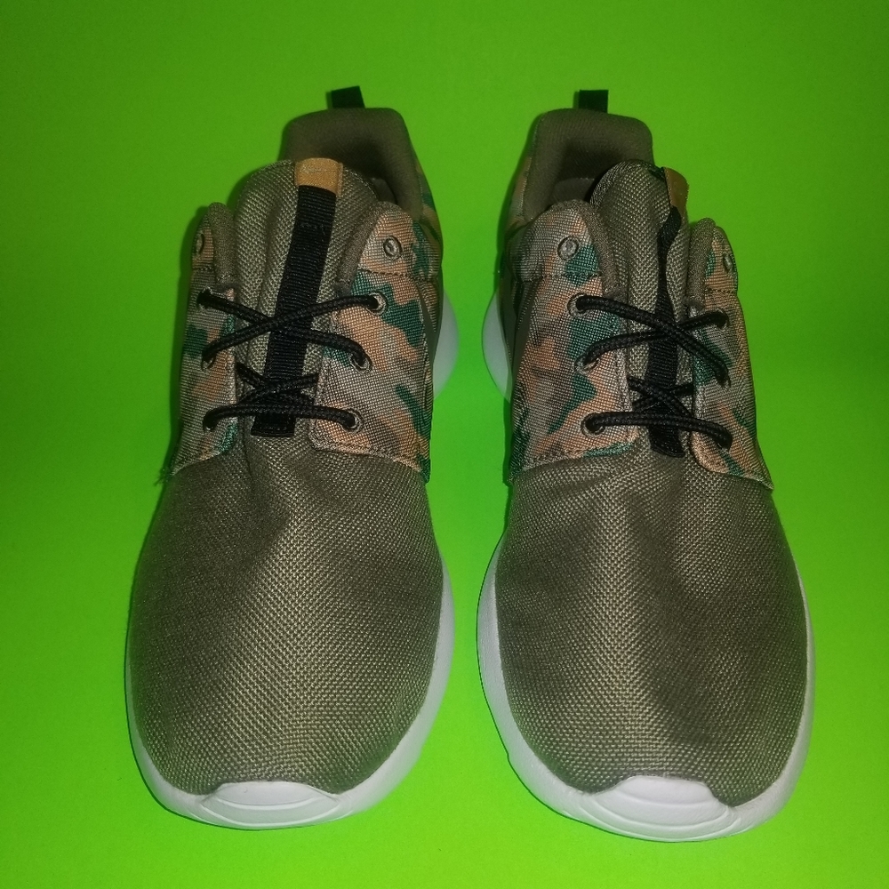 NIKE ROSHE 1 SE CAMO MENS SIZE 9 - Picture 2 of 5